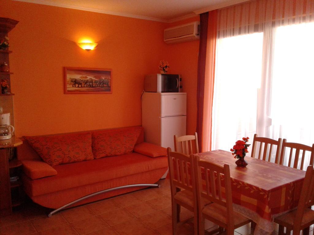 Balaton Wellness Apartman Siófok Extérieur photo