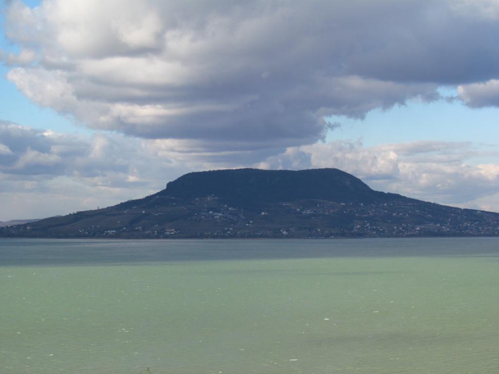 Balaton Wellness Apartman Siófok Extérieur photo