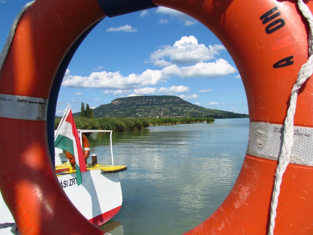 Balaton Wellness Apartman Siófok Chambre photo